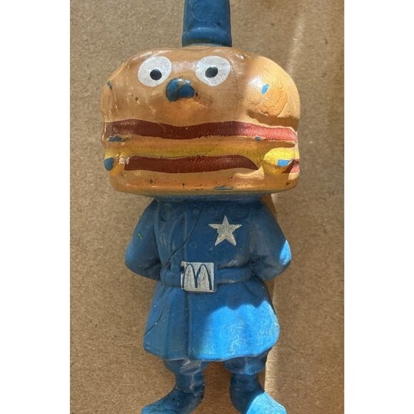 VINTAGE LOT 10 Snoopy McD’s Chipmunk Disney Forest Tale Gargamel Robbin Hood - Picture 14 of 14